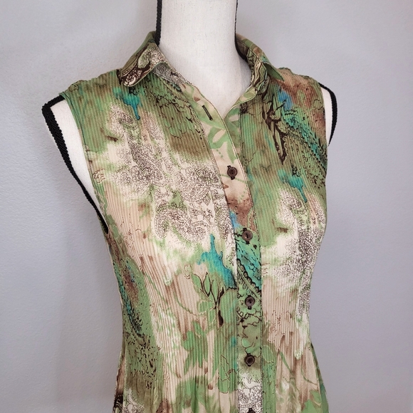 Cato Green Pleated Button-Up Blouse - Picture 2 of 6
